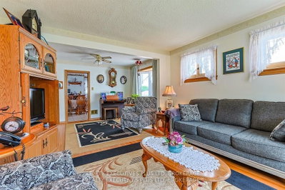 6322 Monroe Street • Niagara Falls, ON photo 4