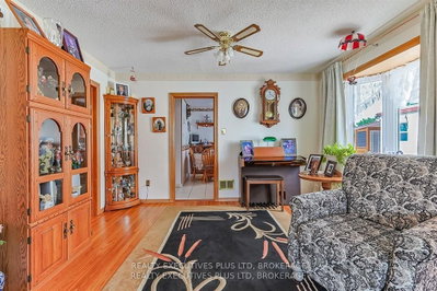 6322 Monroe Street • Niagara Falls, ON photo 5