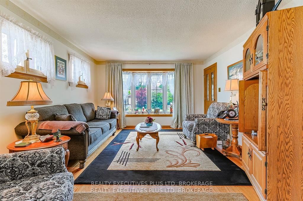 6322 Monroe Street • Niagara Falls, ON photo 8