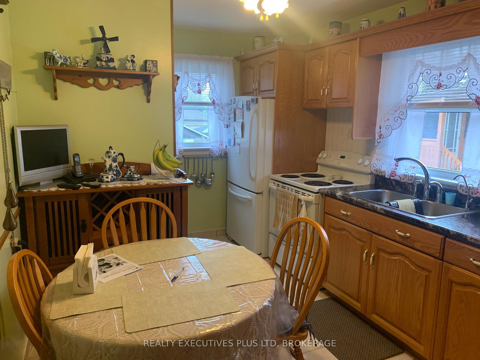 6322 Monroe Street • Niagara Falls, ON photo 9
