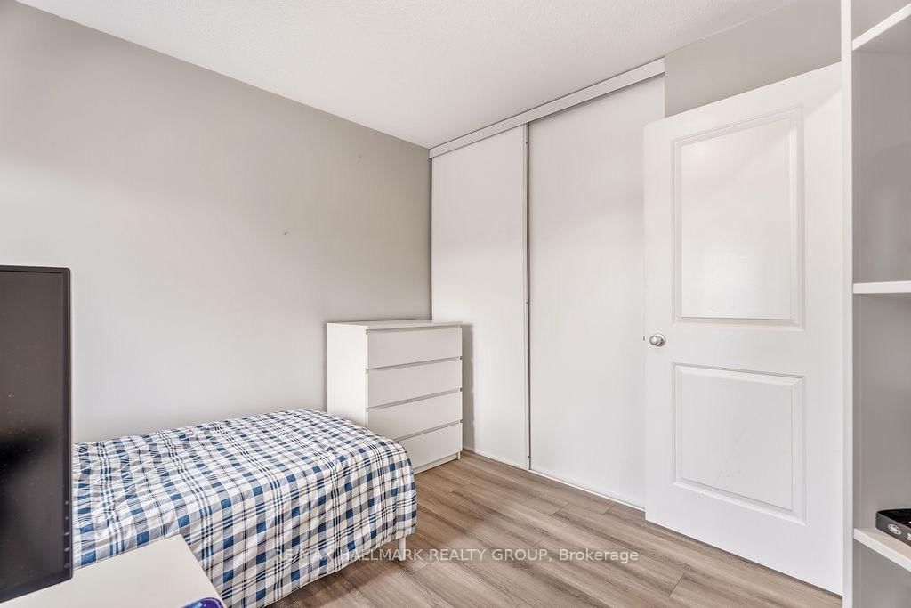 450 Brettonwood Ridge • Ottawa, ON photo 37