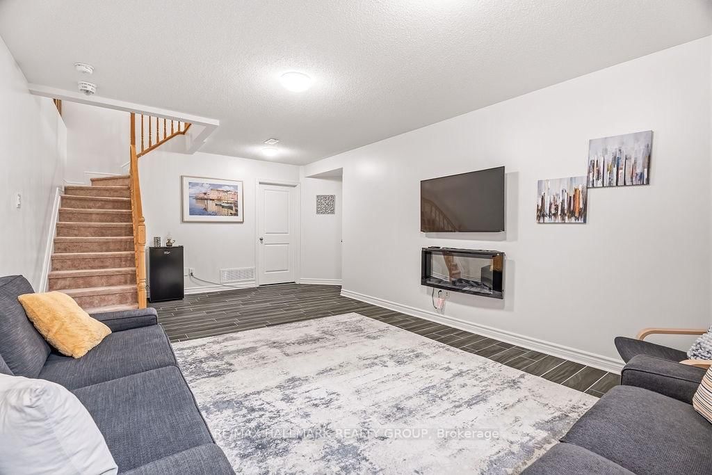 450 Brettonwood Ridge • Ottawa, ON photo 41
