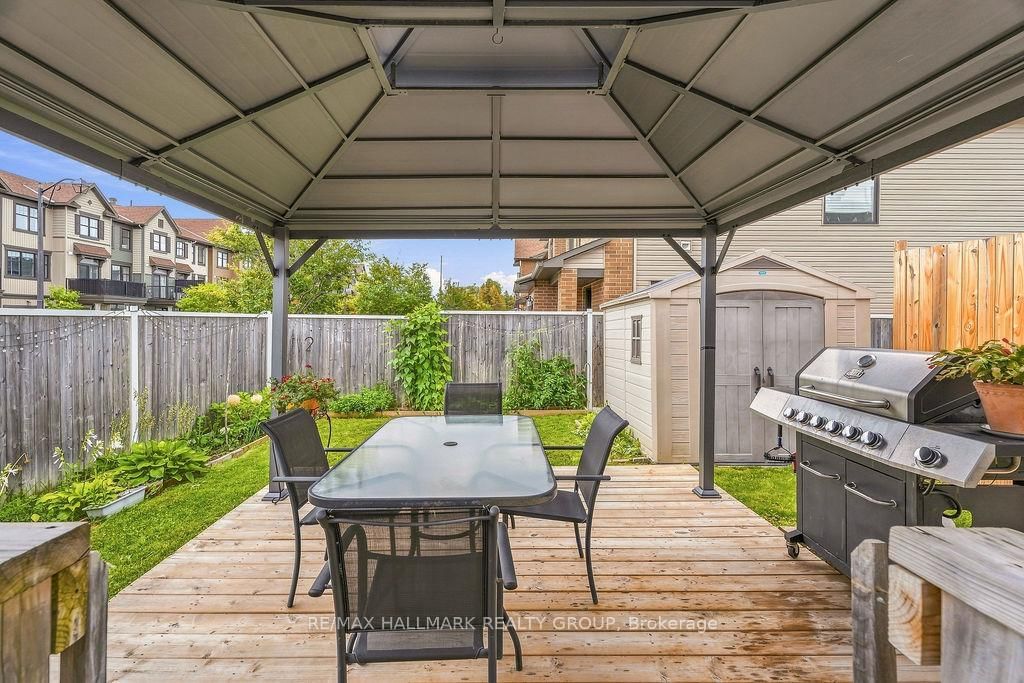 450 Brettonwood Ridge • Ottawa, ON photo 47