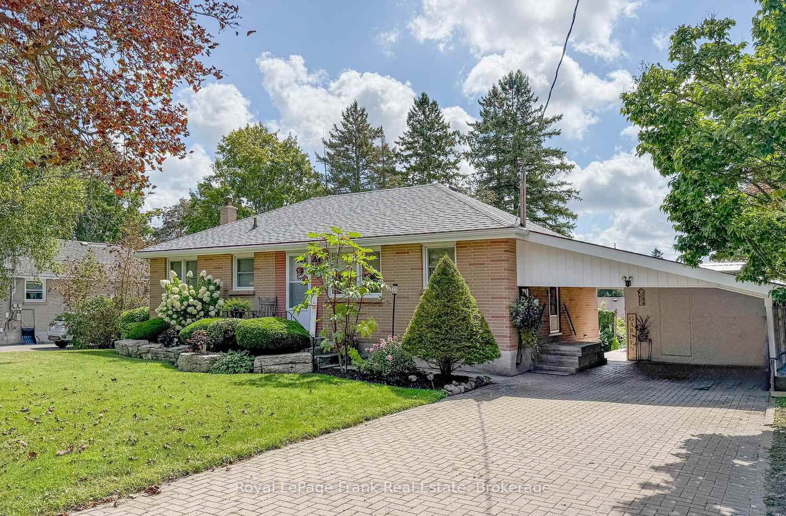 387 Aberdeen Avenue • Peterborough, ON photo 1