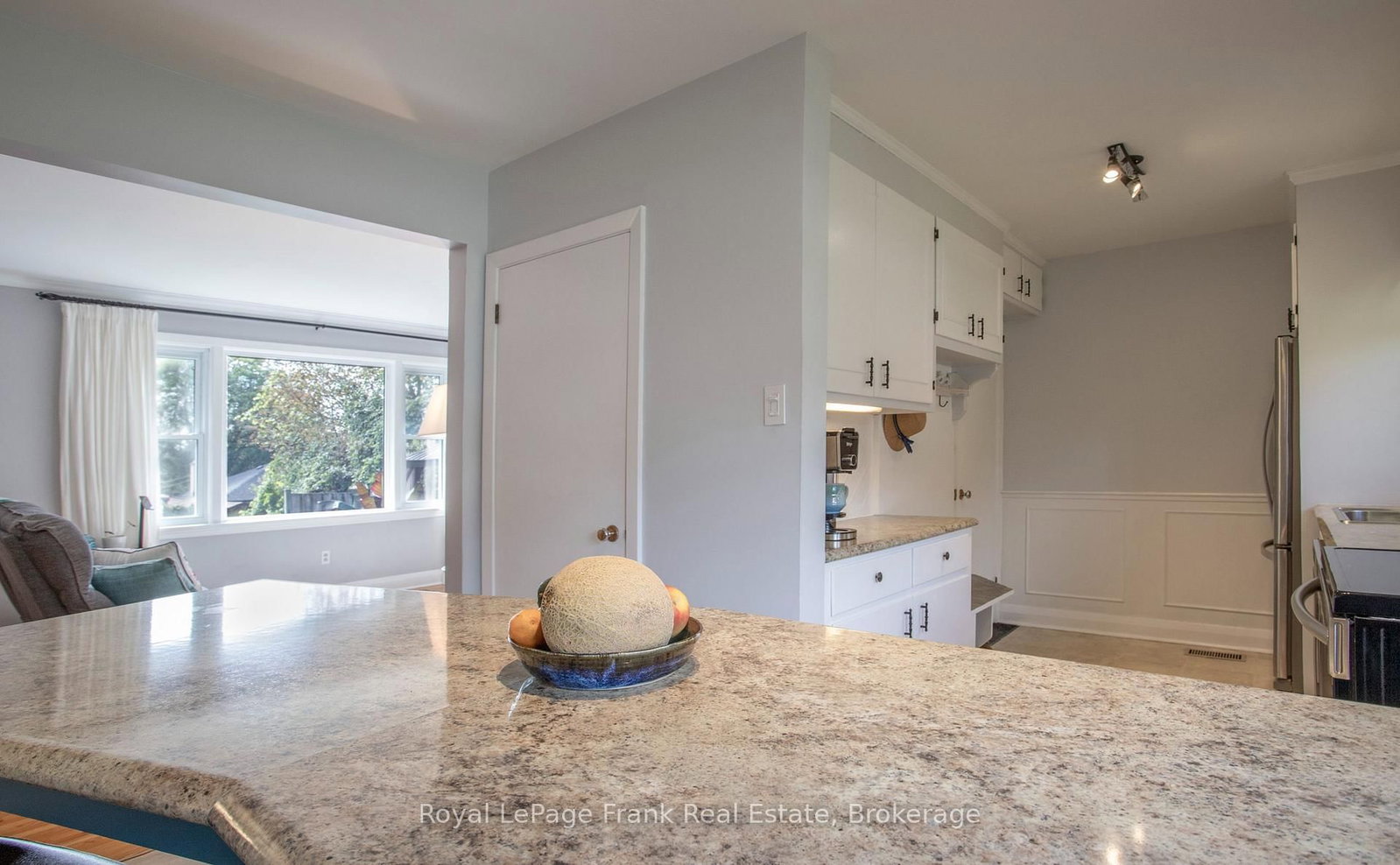 387 Aberdeen Avenue • Peterborough, ON photo 11