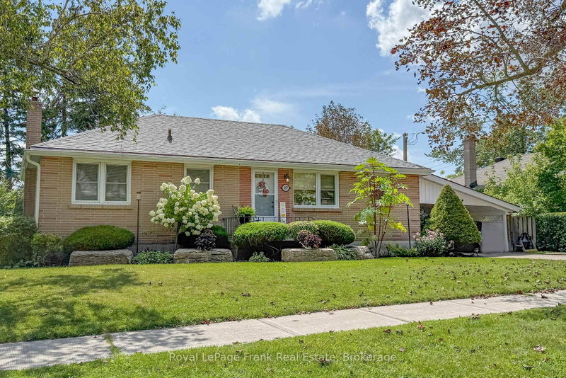 387 Aberdeen Avenue