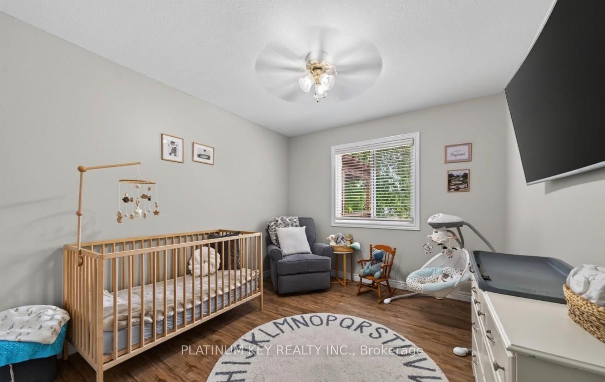 22 Ridge Street • Strathroy-Caradoc, ON photo 16