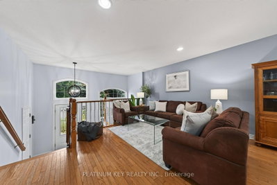 22 Ridge Street • Strathroy-Caradoc, ON photo 5