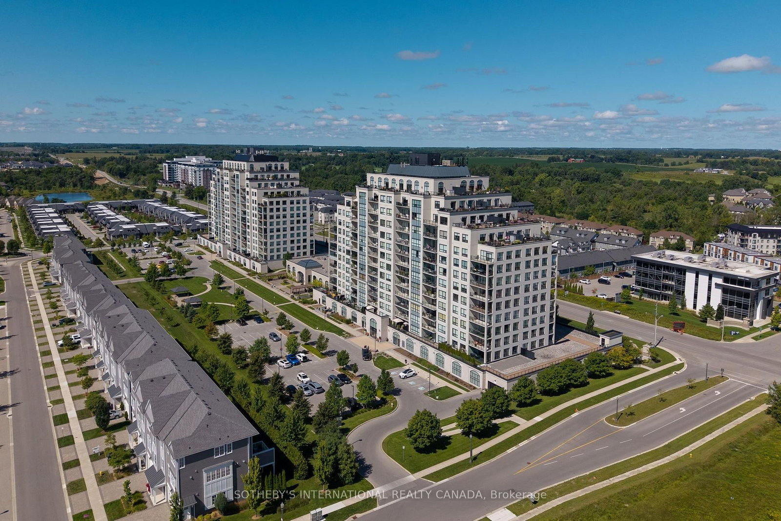 205 - 240 Villagewalk Boulevard, London North