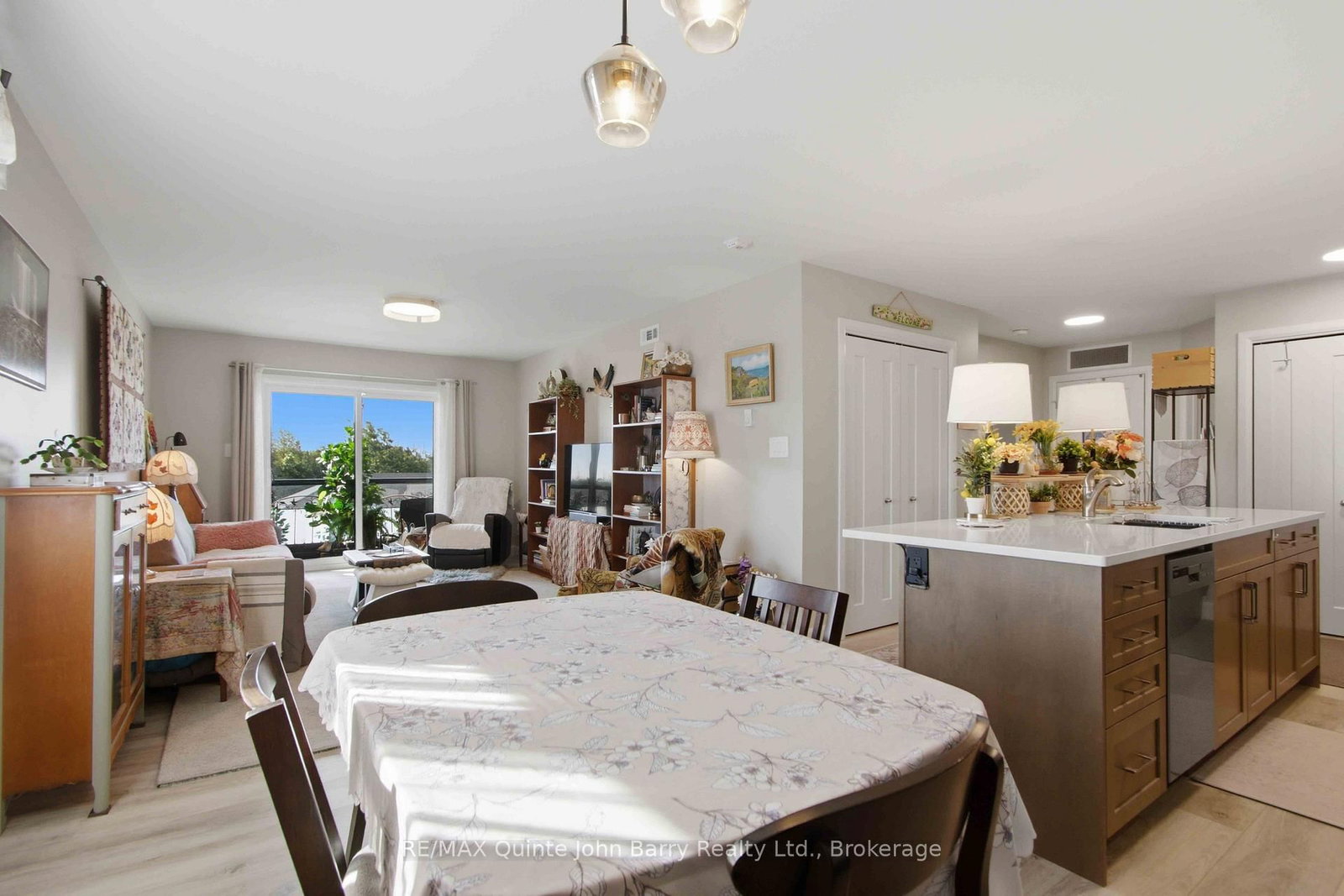 302-20 Hillside Meadow Drive • Quinte West, ON photo 8