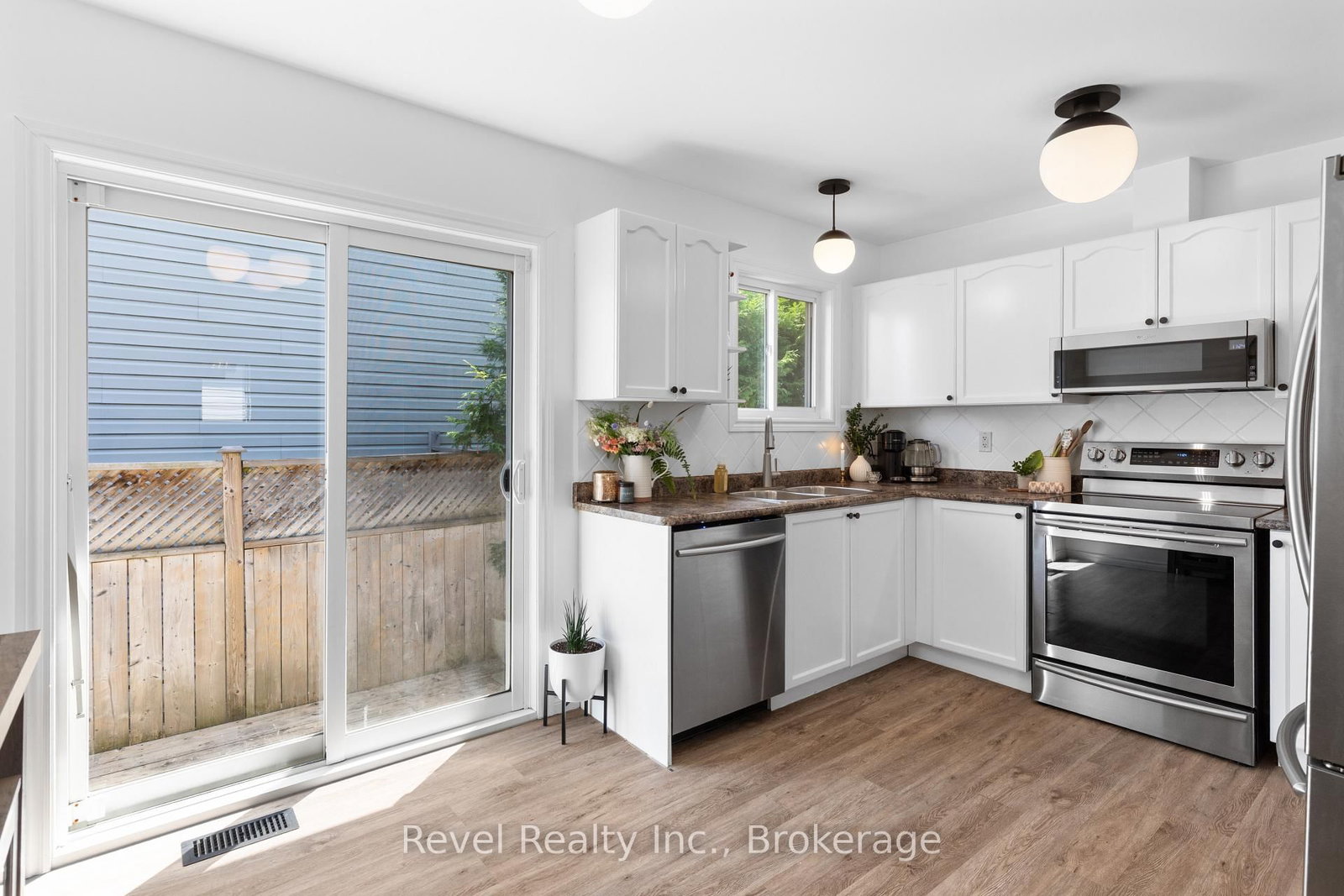 39 Springdale Drive • Kawartha Lakes, ON photo 10