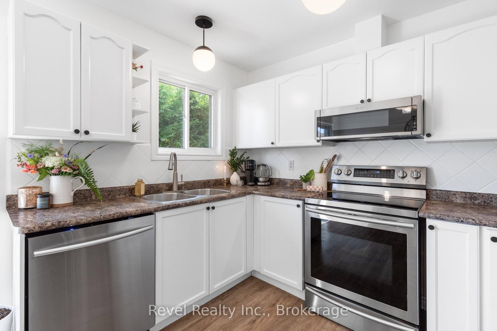 39 Springdale Drive • Kawartha Lakes, ON photo 13