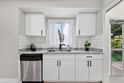 23 Brunswick Avenue • London North, ON photo 9