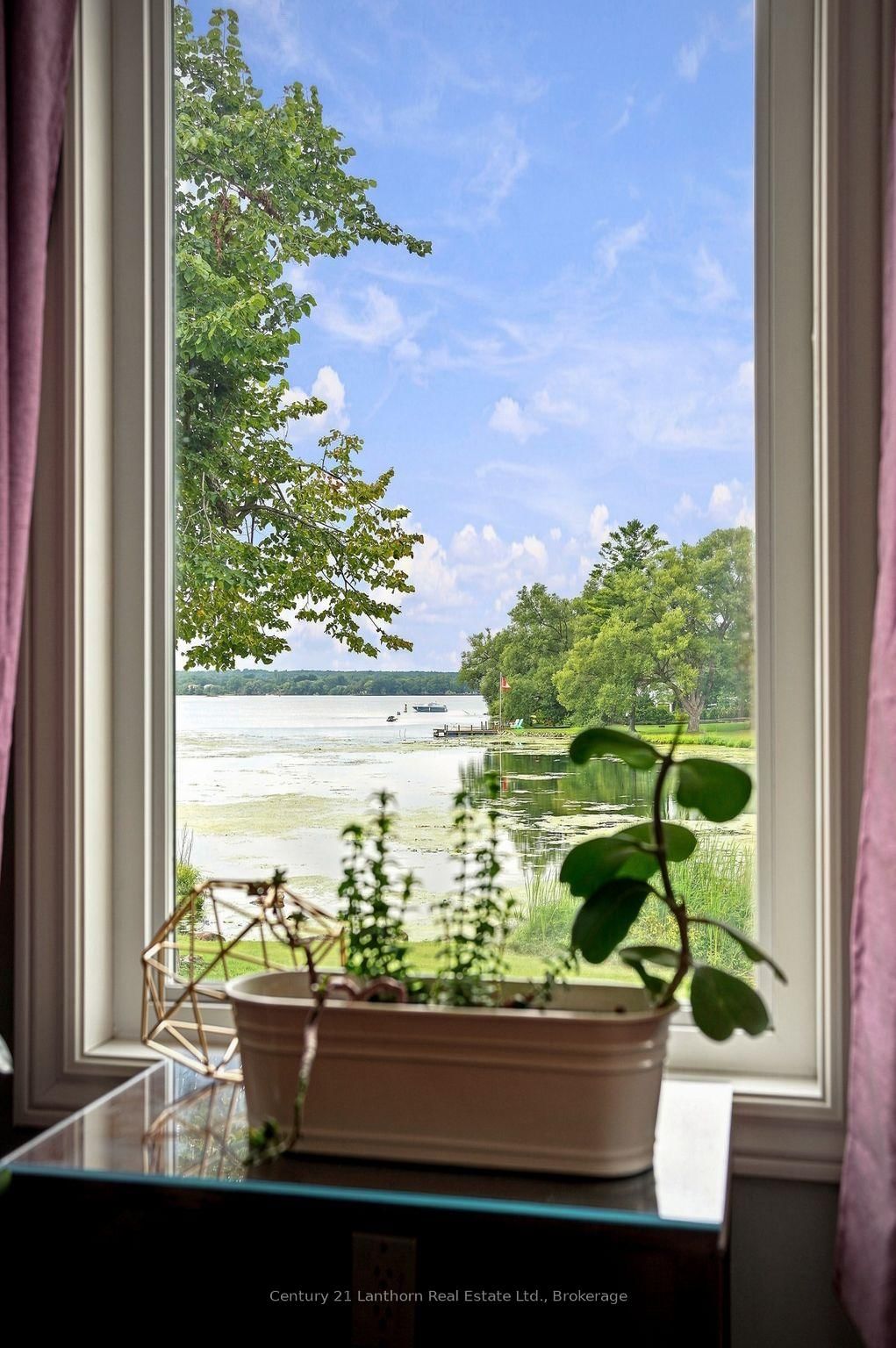 2318 Hutcheson (HWY 15) Drive • Kingston, ON photo 14