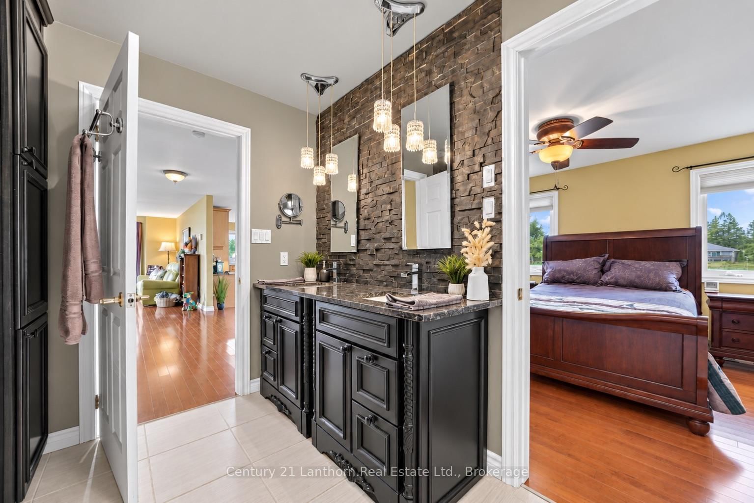 2318 Hutcheson (HWY 15) Drive • Kingston, ON photo 25