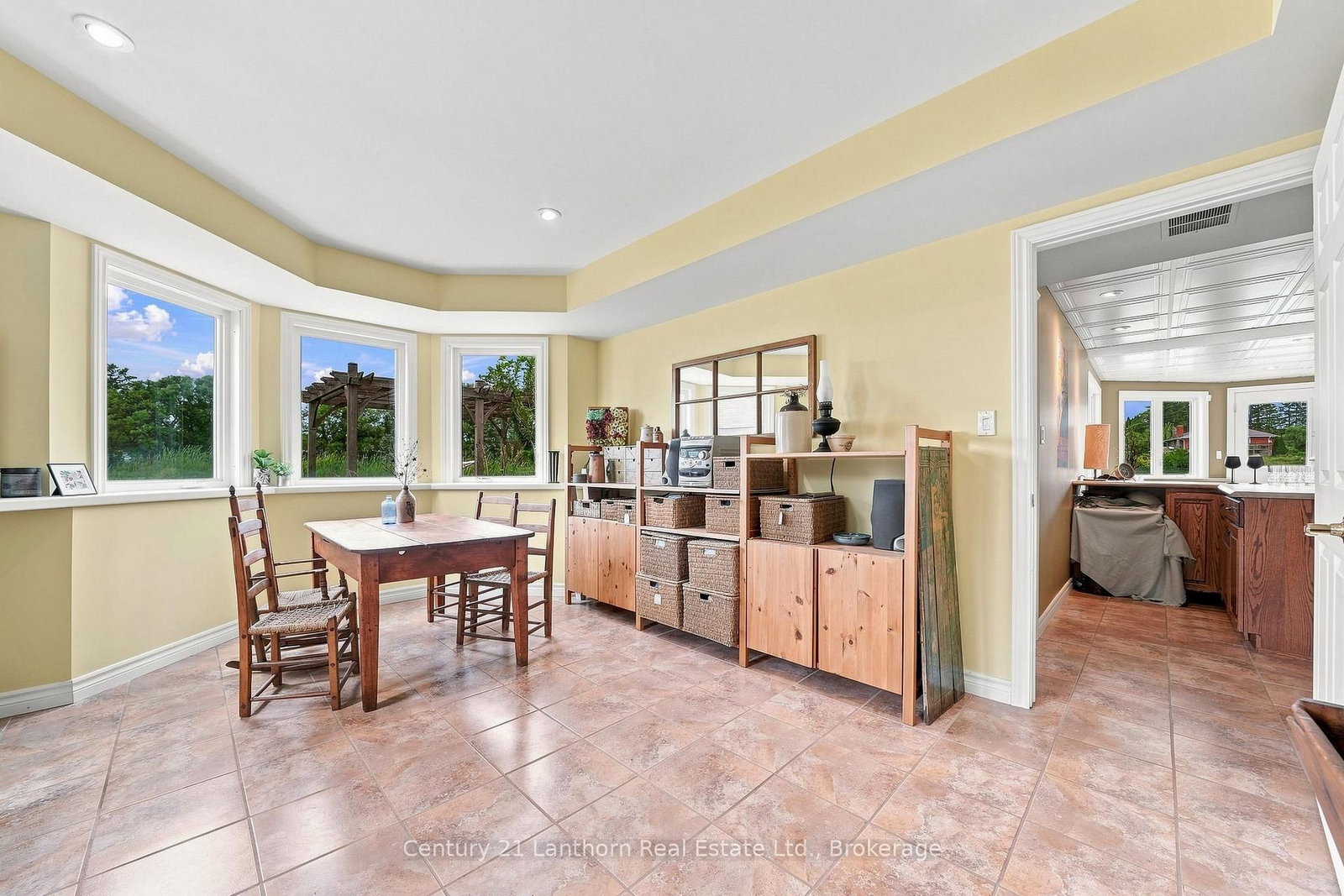 2318 Hutcheson (HWY 15) Drive • Kingston, ON photo 34