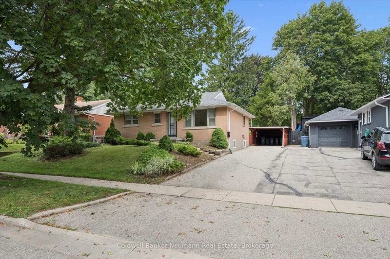 73 Knightswood Boulevard