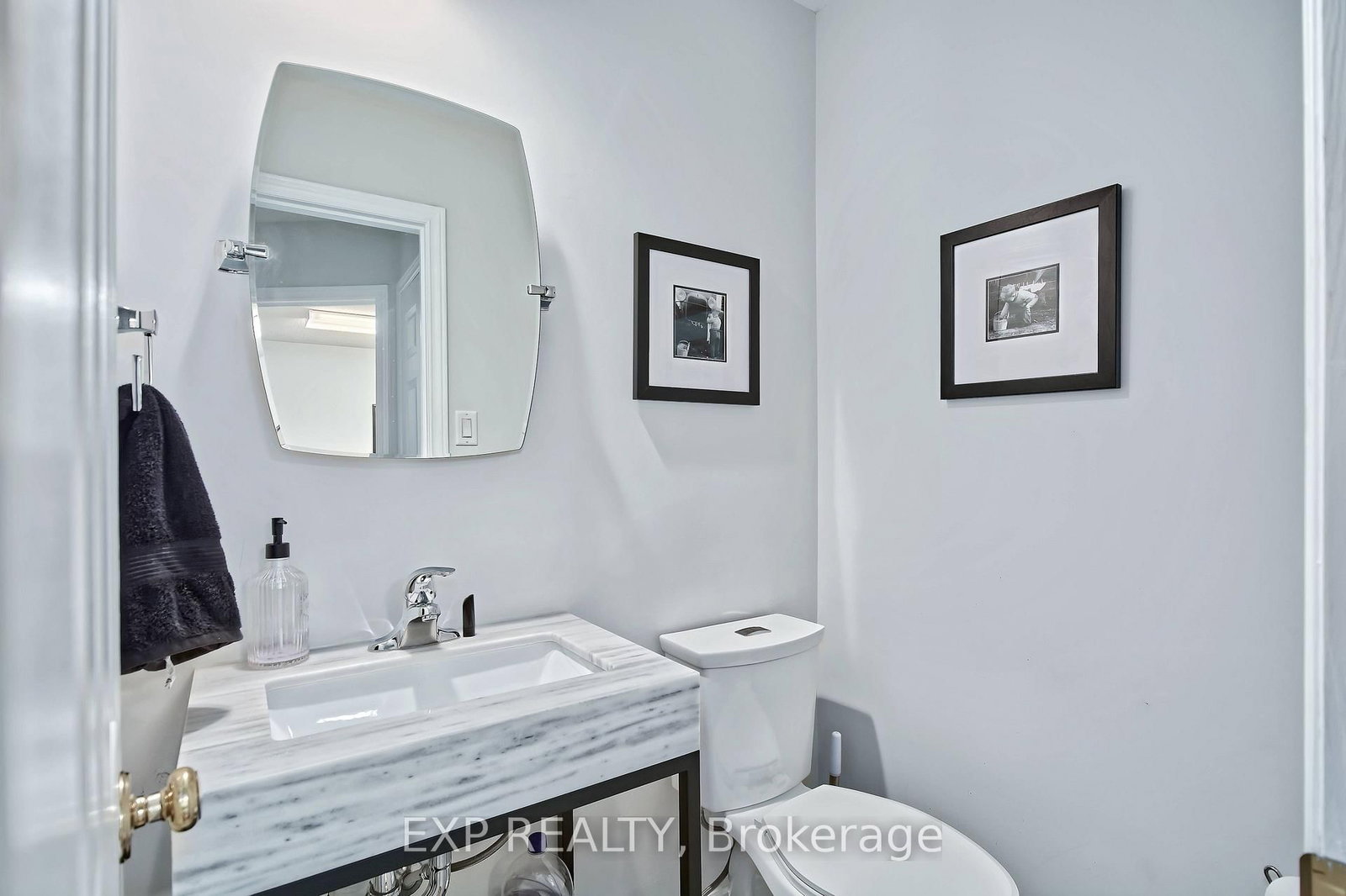 1443 Commissioners Road • #29 • London South, ON photo 28