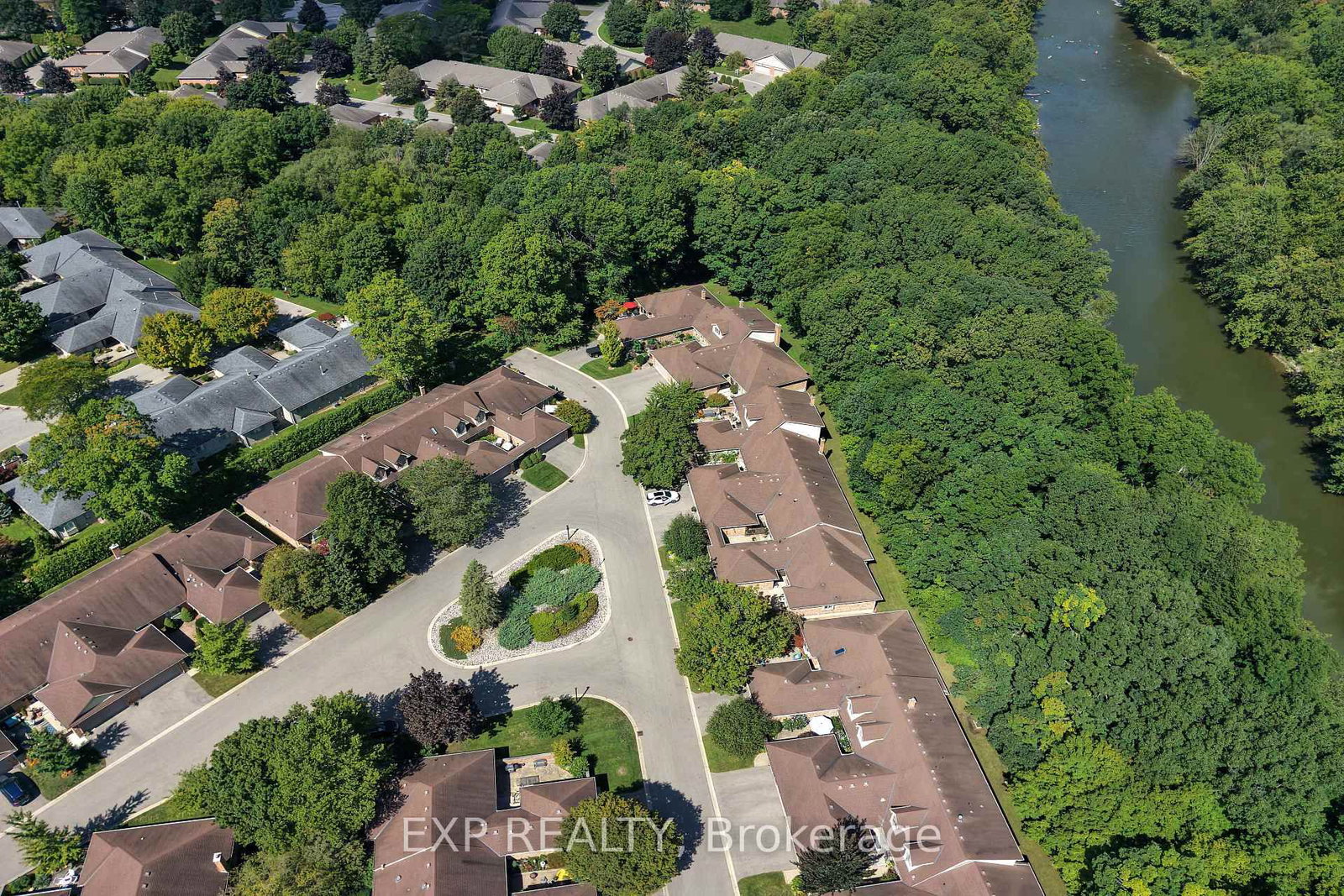 1443 Commissioners Road • #29 • London South, ON photo 6