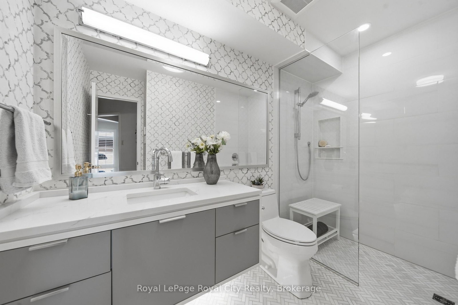 60 Ptarmigan Drive • #37 • Guelph, ON photo 19