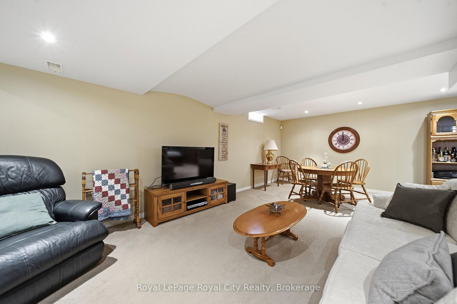 60 Ptarmigan Drive • #37 • Guelph, ON photo 31