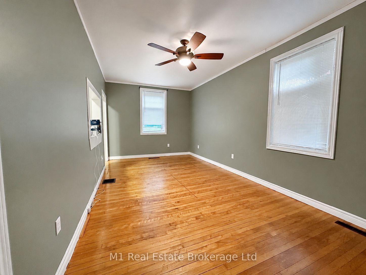 223 ST. GEORGE Street E • Centre Wellington, ON photo 16