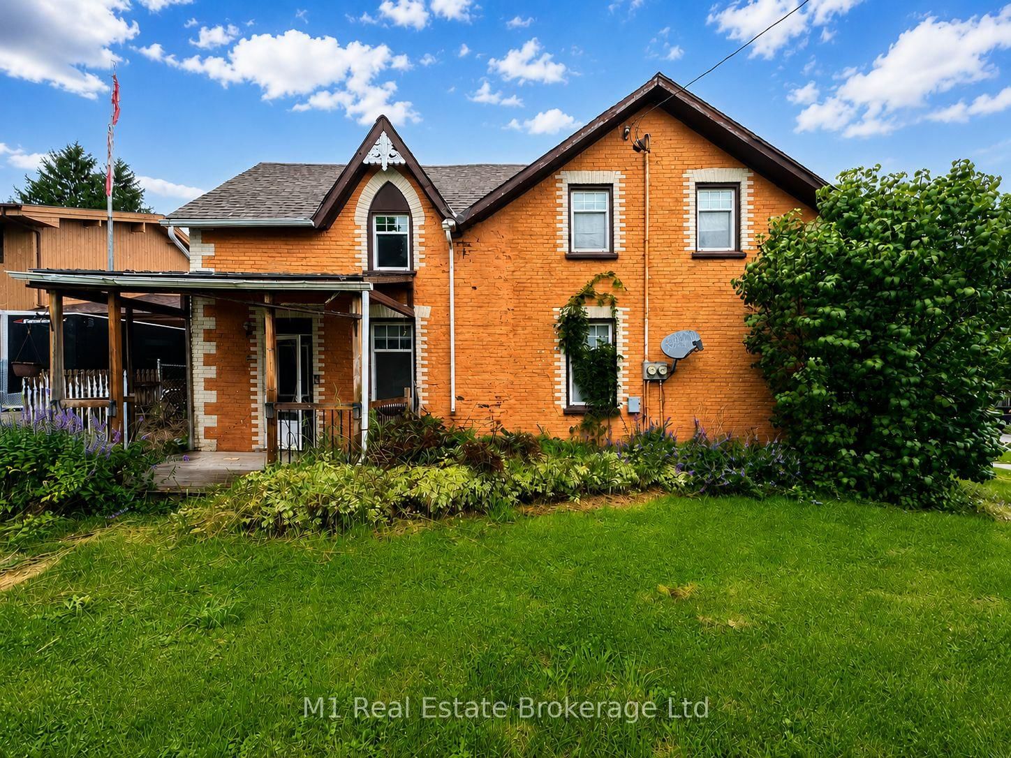223 ST. GEORGE Street E • Centre Wellington, ON photo 5
