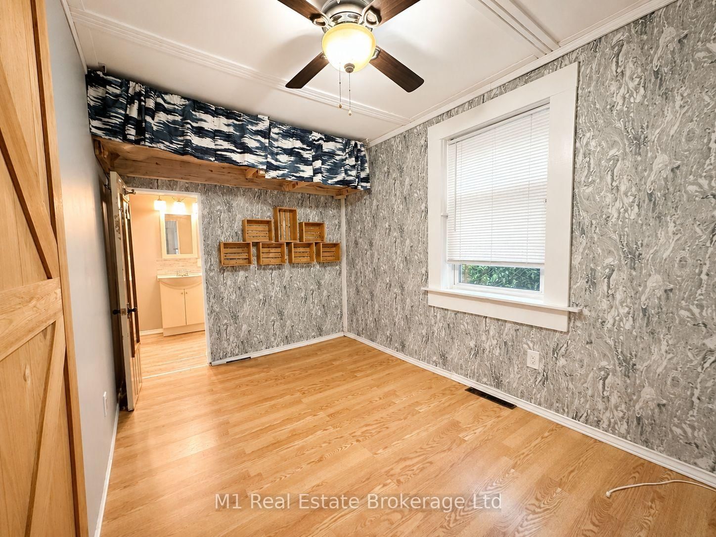223 ST. GEORGE Street E • Centre Wellington, ON photo 6