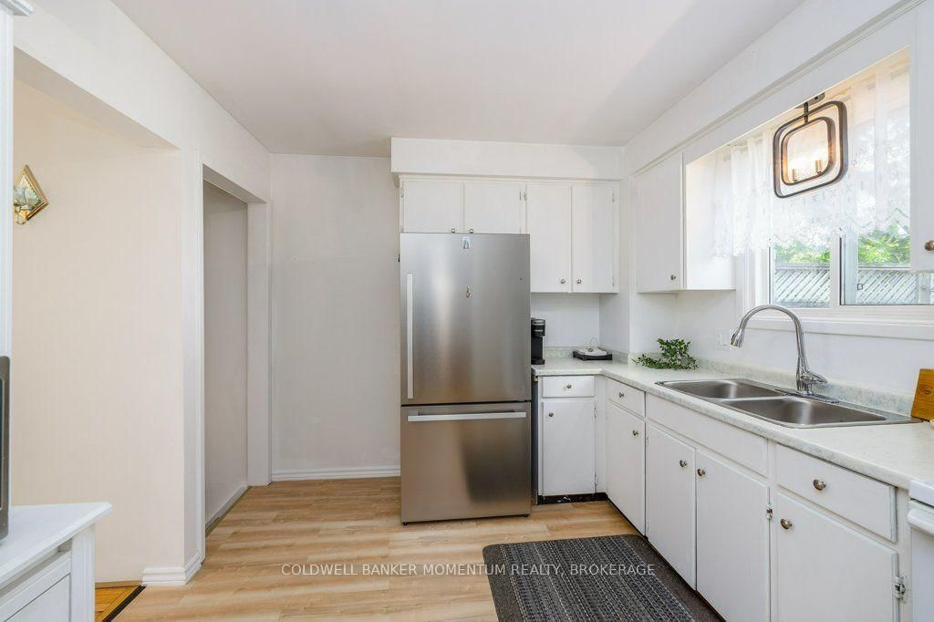 121 Dorothy Street • St. Catharines, ON photo 15