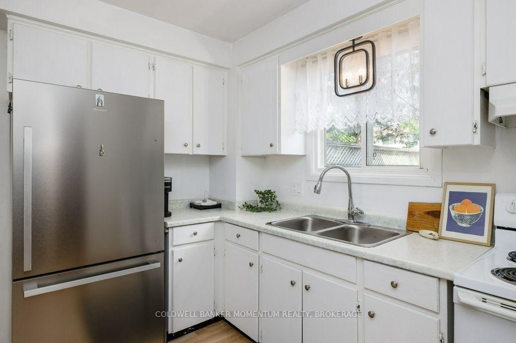 121 Dorothy Street • St. Catharines, ON photo 16