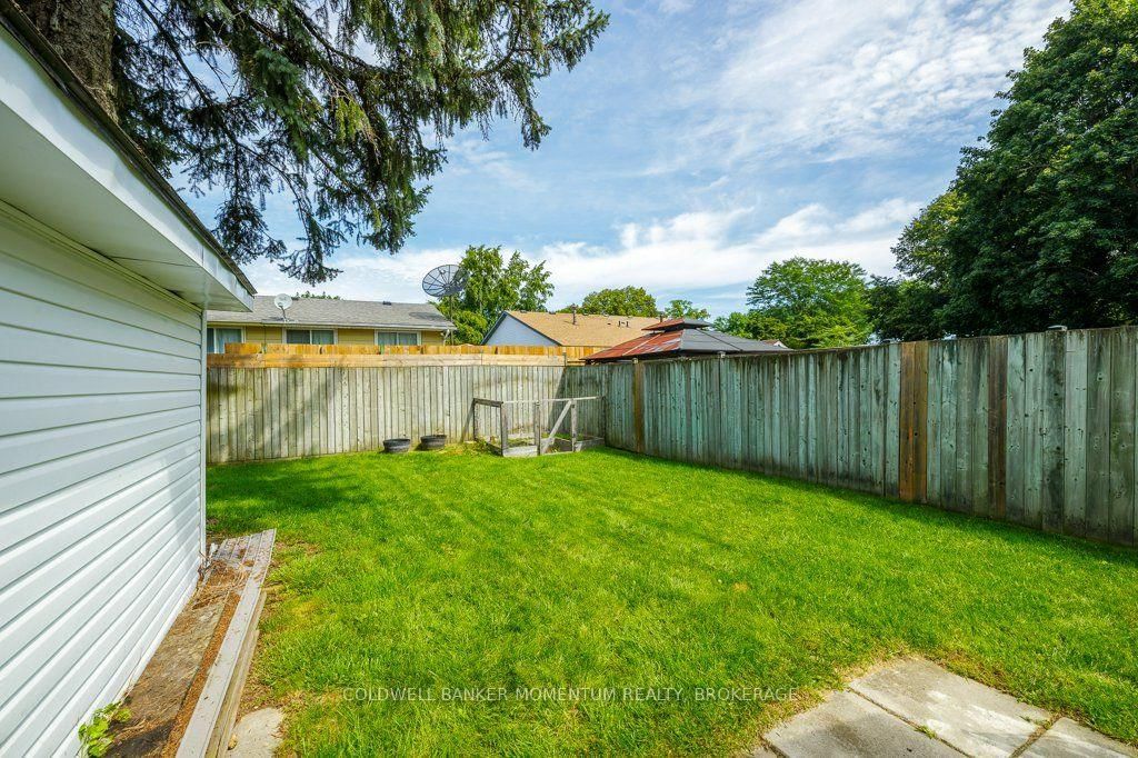 121 Dorothy Street • St. Catharines, ON photo 29