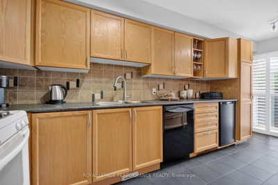 7 Calaveras Avenue • Ottawa, ON photo 5
