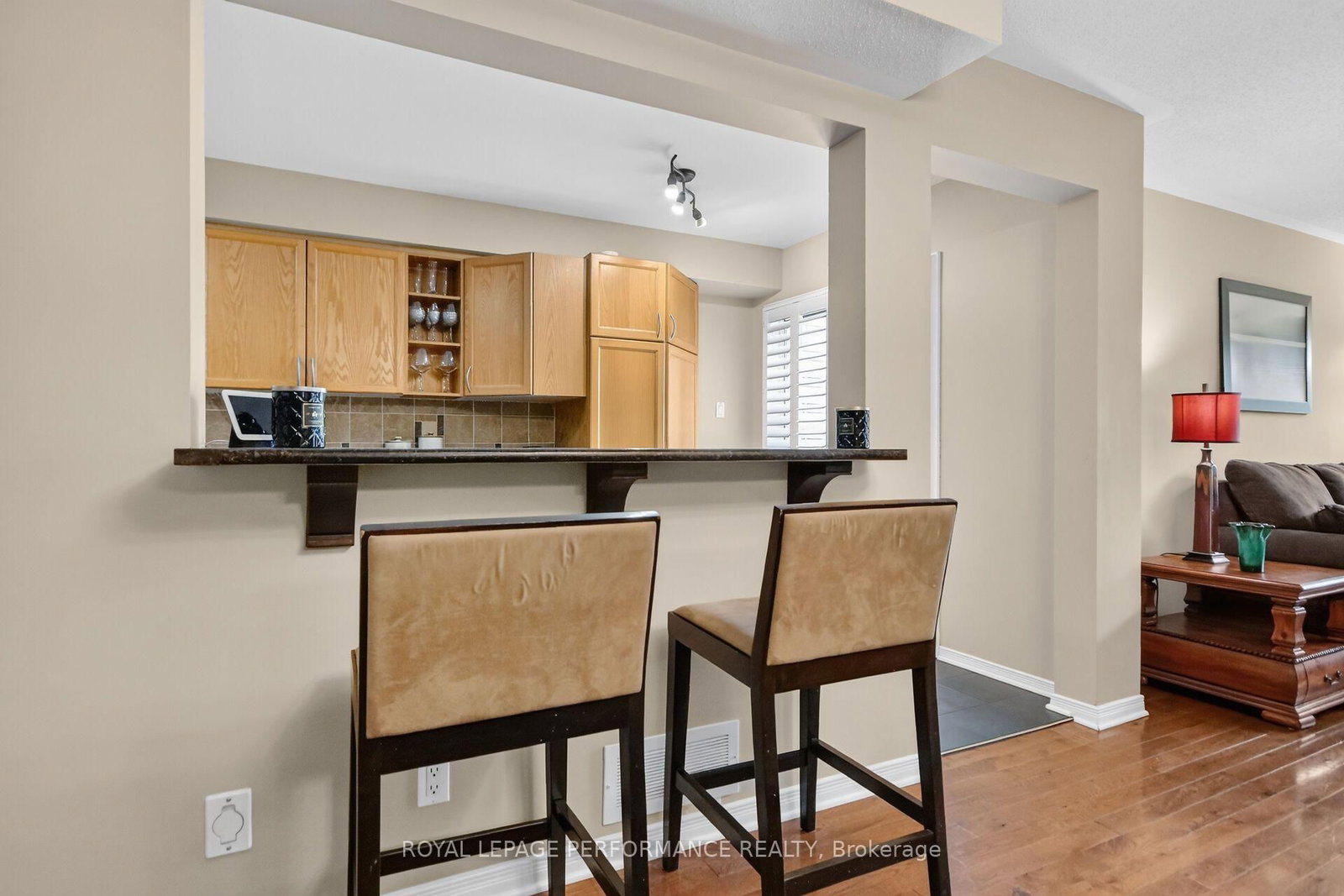 7 Calaveras Avenue • Ottawa, ON photo 8