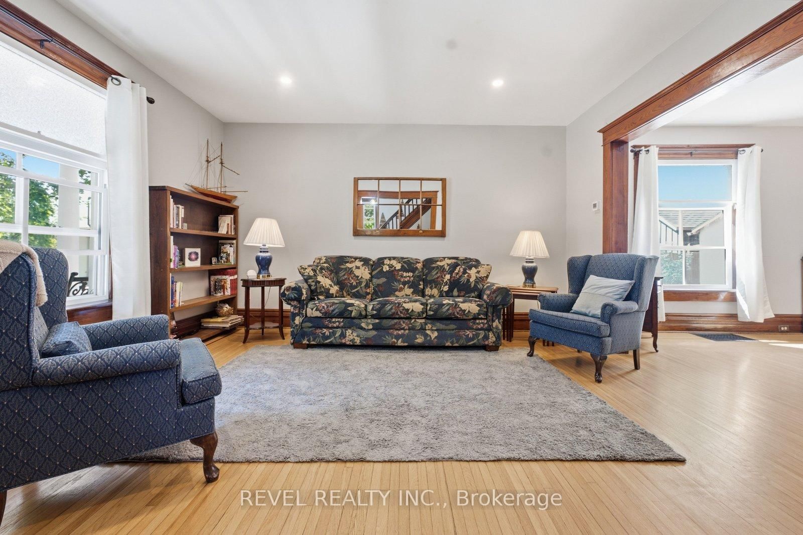 73 Grand River Street S • Brant, ON photo 10
