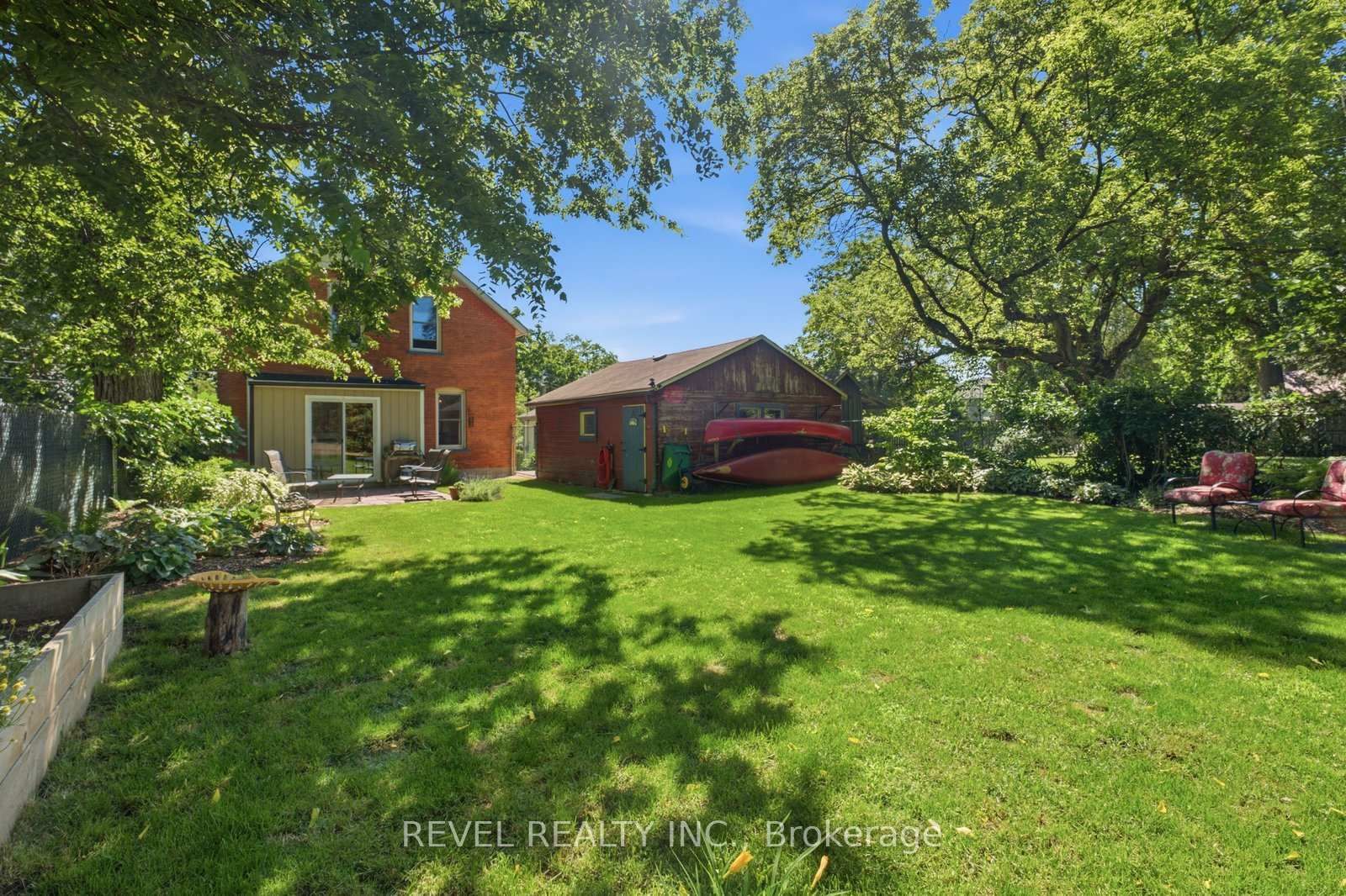73 Grand River Street S • Brant, ON photo 27