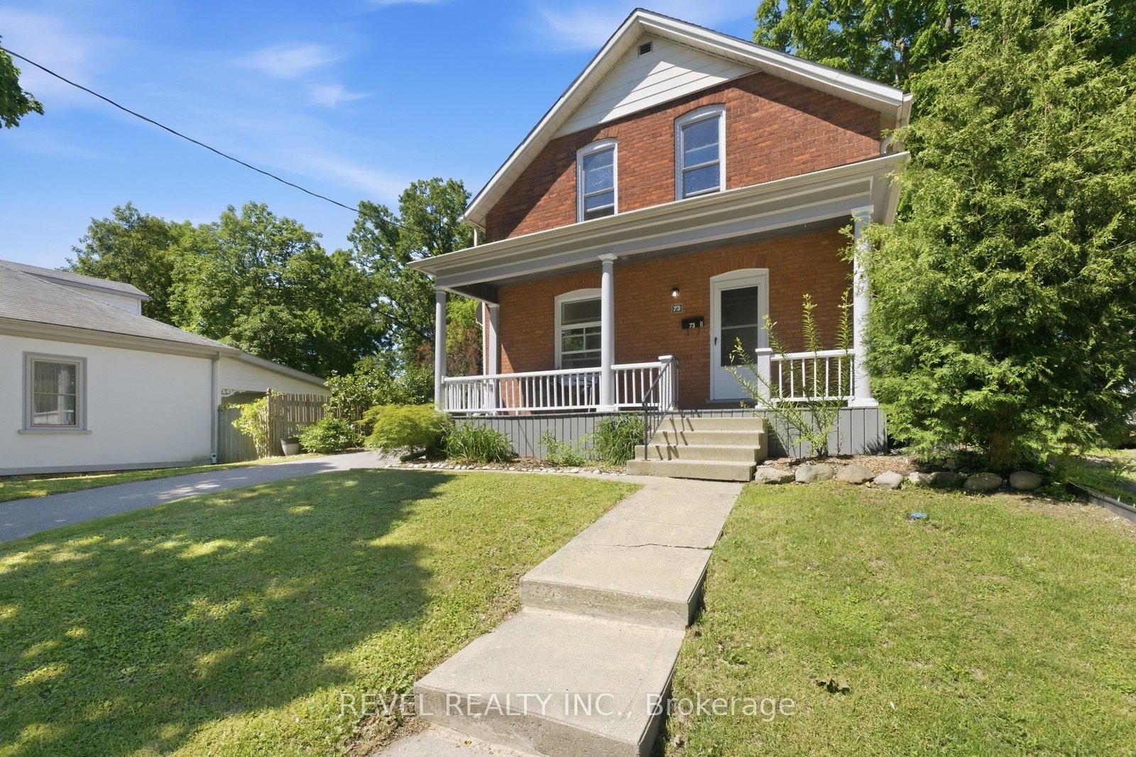 73 Grand River Street S • Brant, ON photo 6