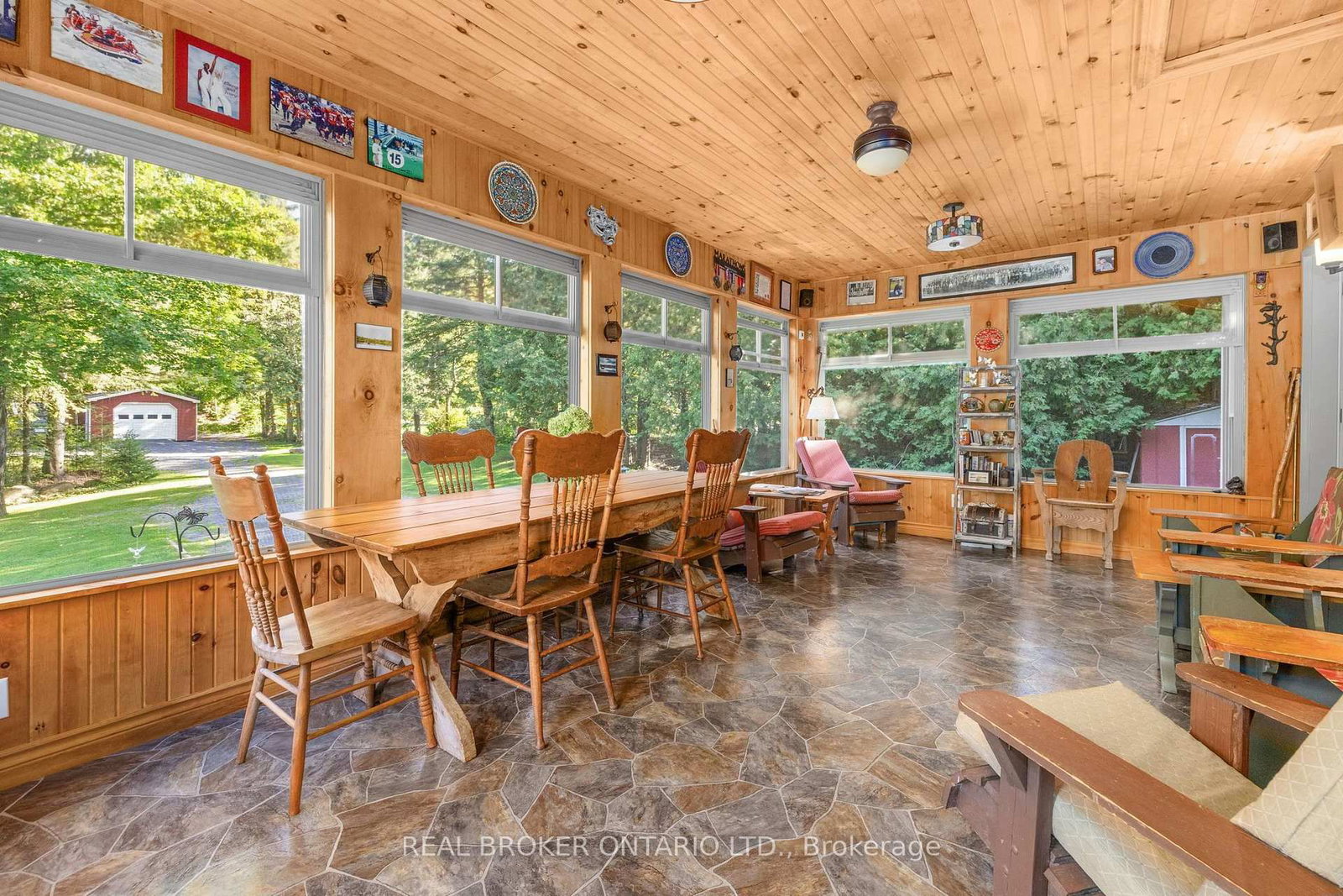 592 Caldwell Lane • Clayton, ON photo 9