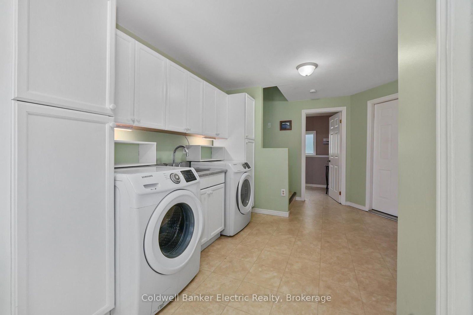 117 Pinecrest Avenue • Otonabee-South Monaghan, ON photo 17