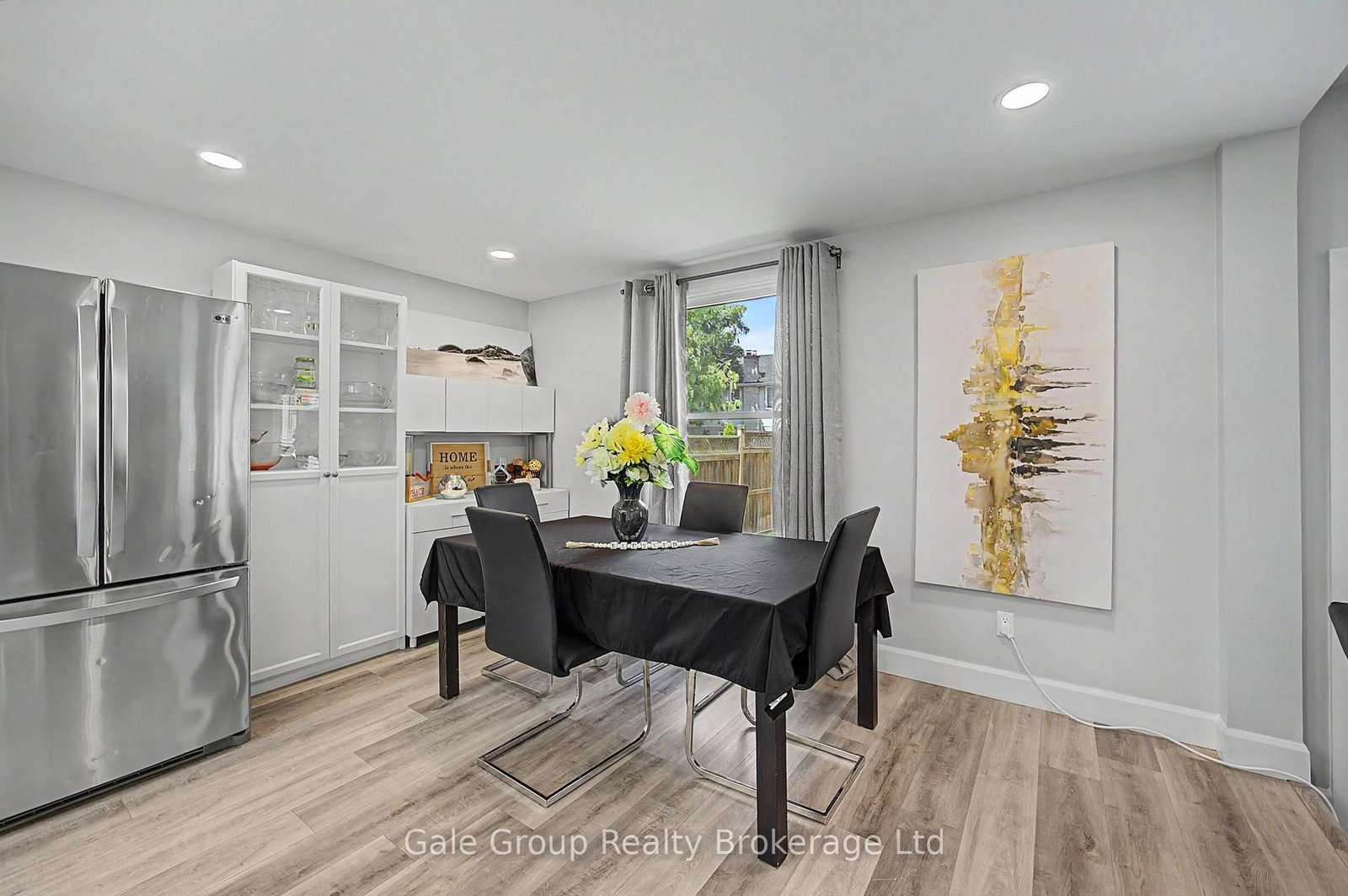 667 Springbank Avenue N • Woodstock, ON photo 11