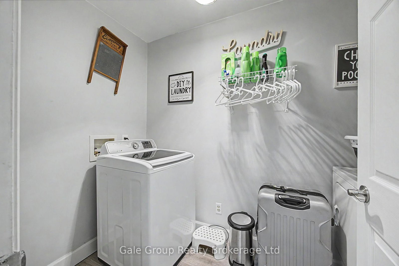 667 Springbank Avenue N • Woodstock, ON photo 21