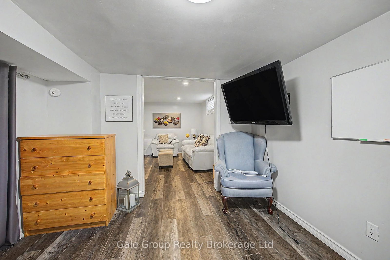 667 Springbank Avenue N • Woodstock, ON photo 25