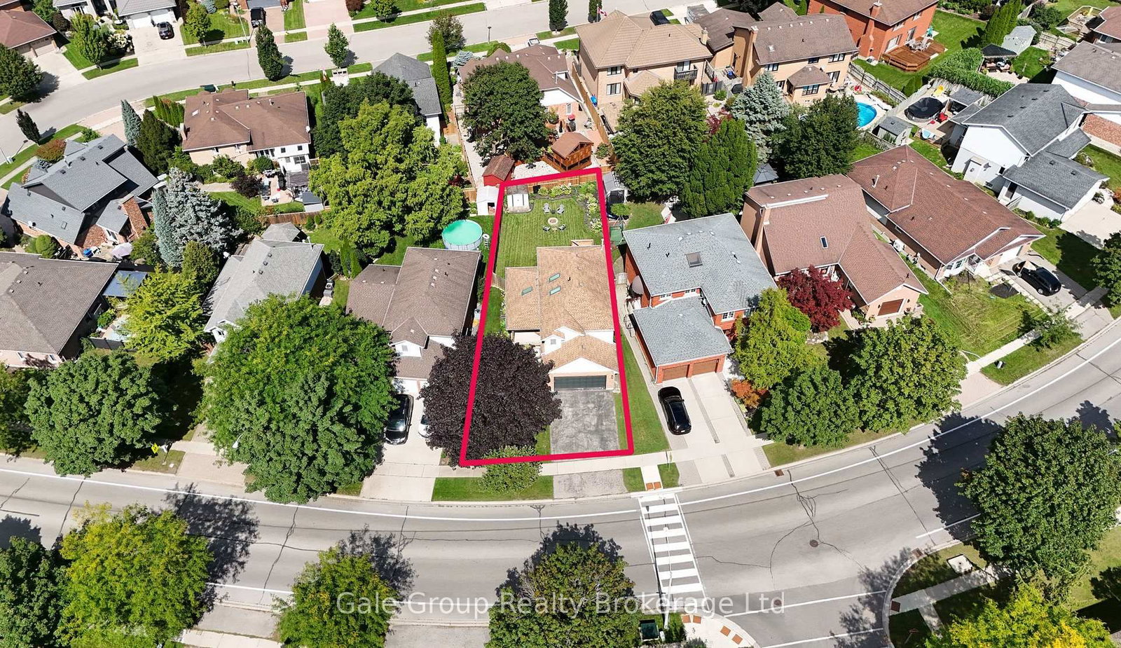 667 Springbank Avenue N • Woodstock, ON photo 36