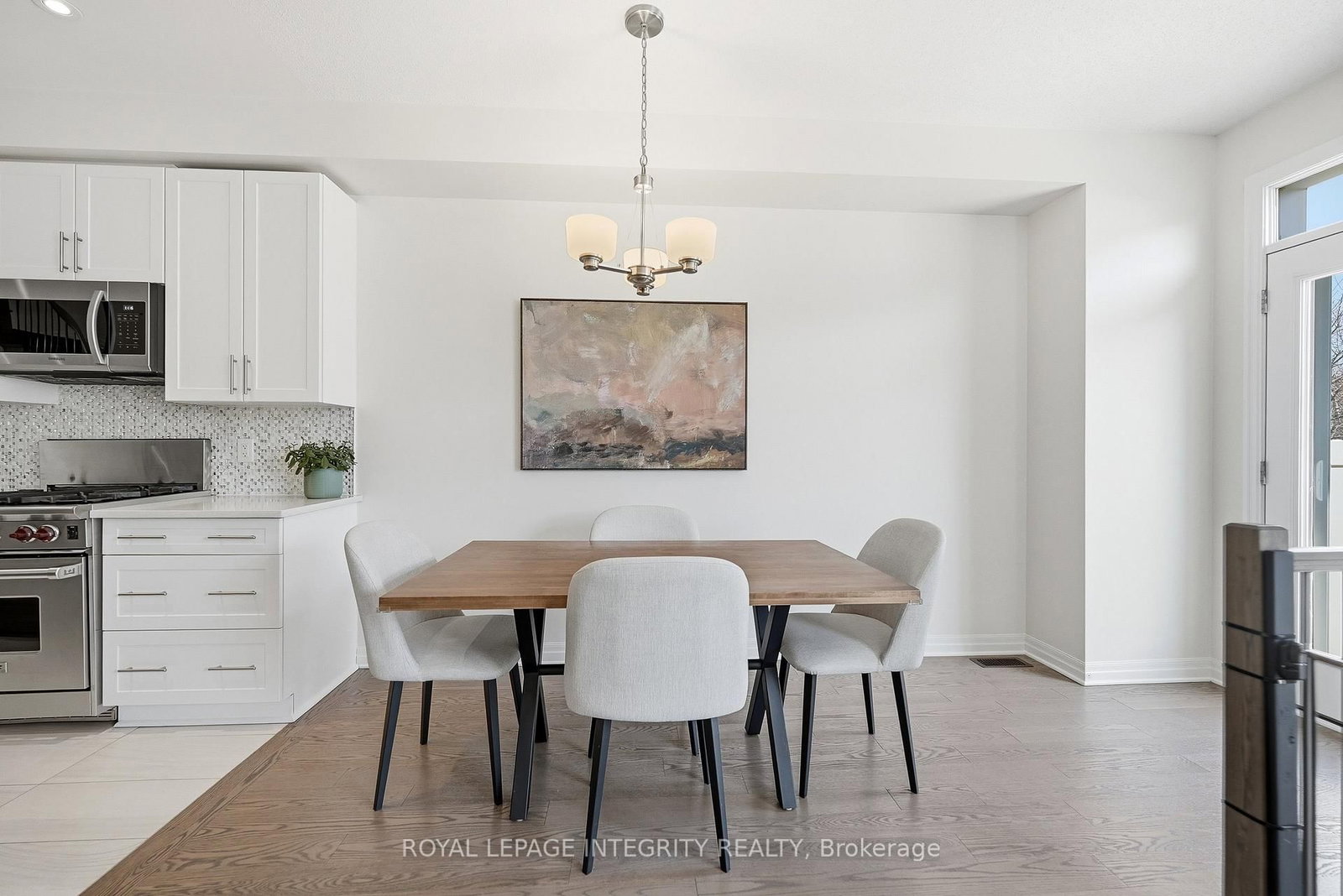 256 Gossamer Street • Ottawa, ON photo 10