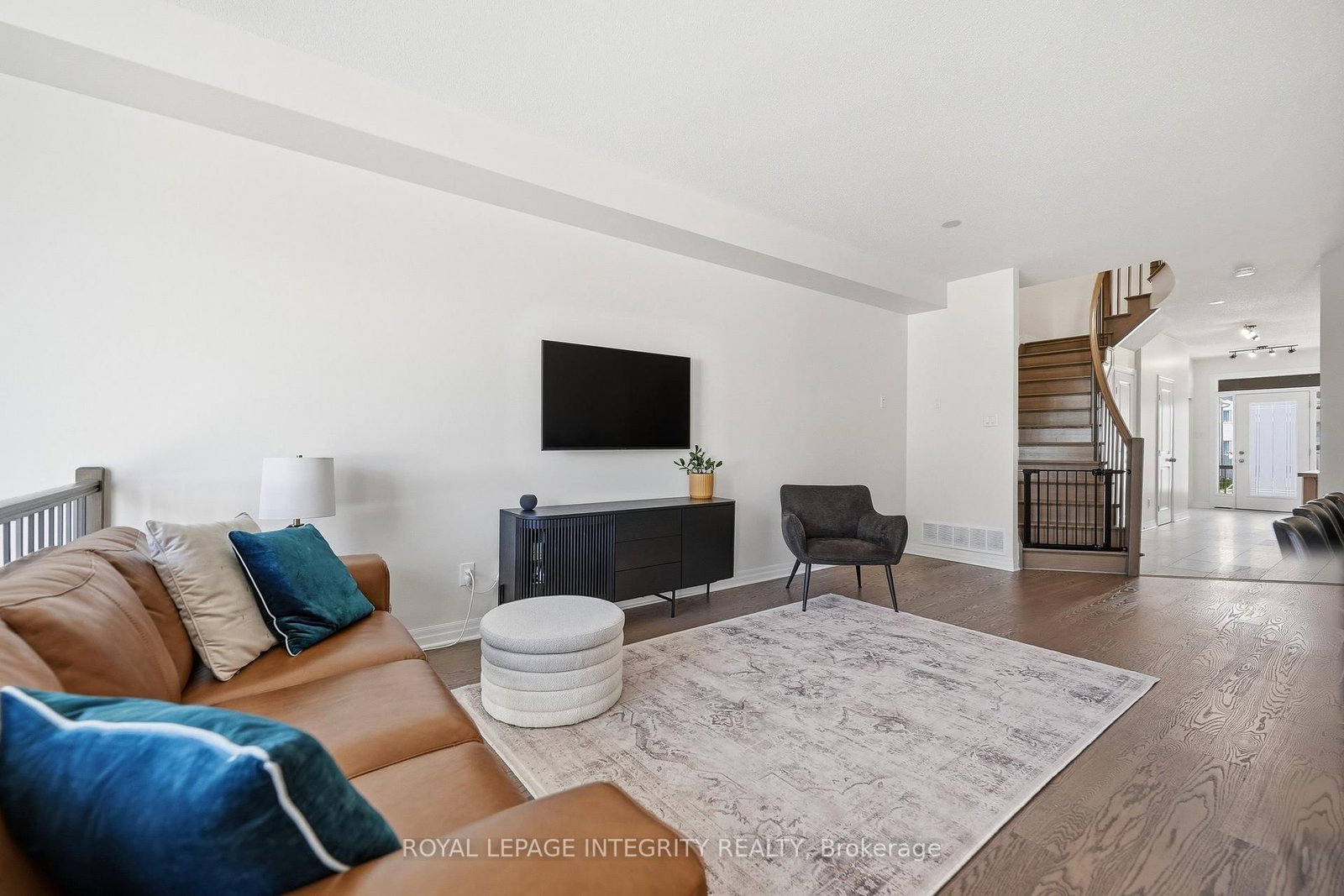 256 Gossamer Street • Ottawa, ON photo 12