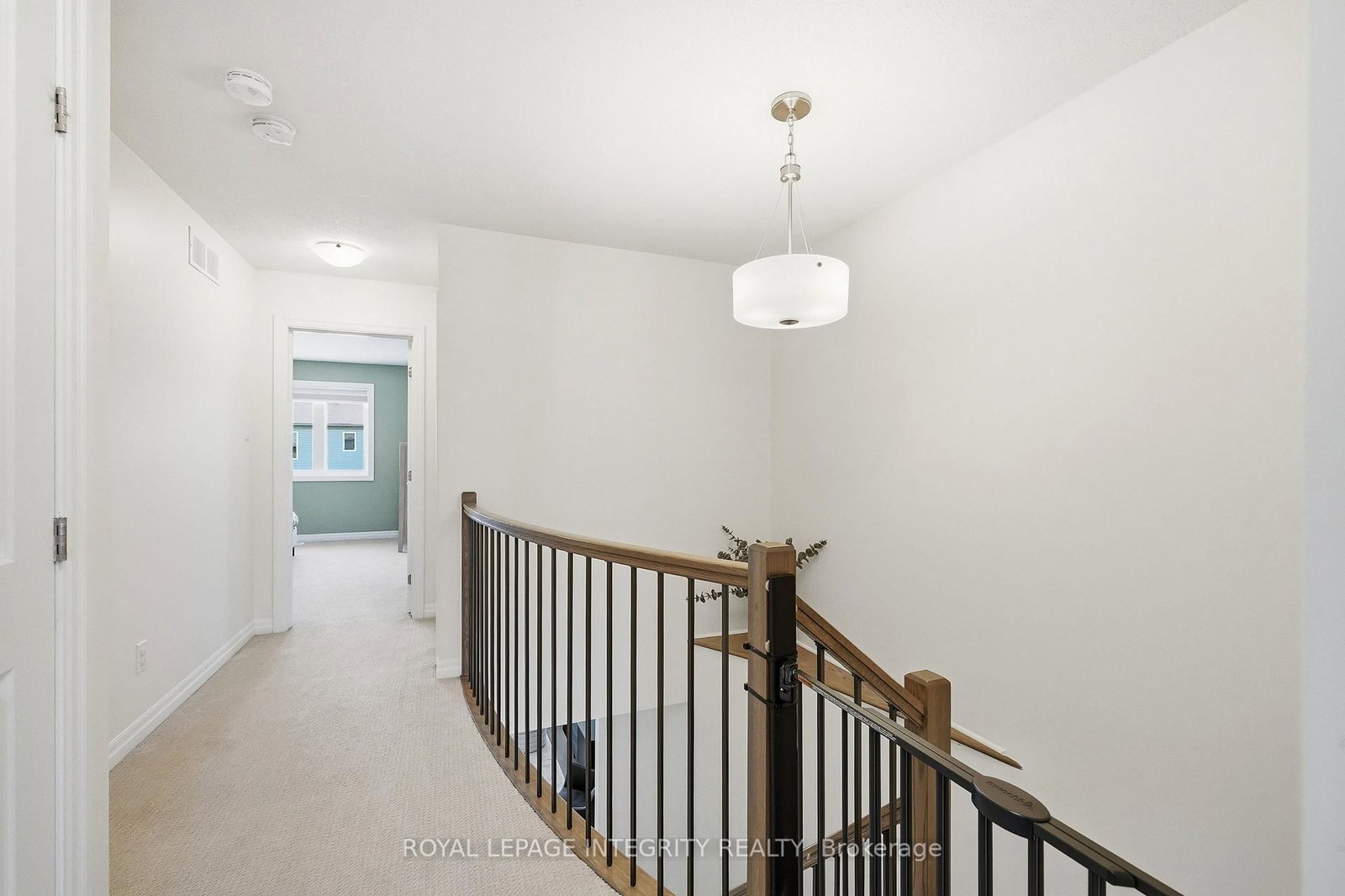 256 Gossamer Street • Ottawa, ON photo 18