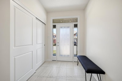 256 Gossamer Street • Ottawa, ON photo 3