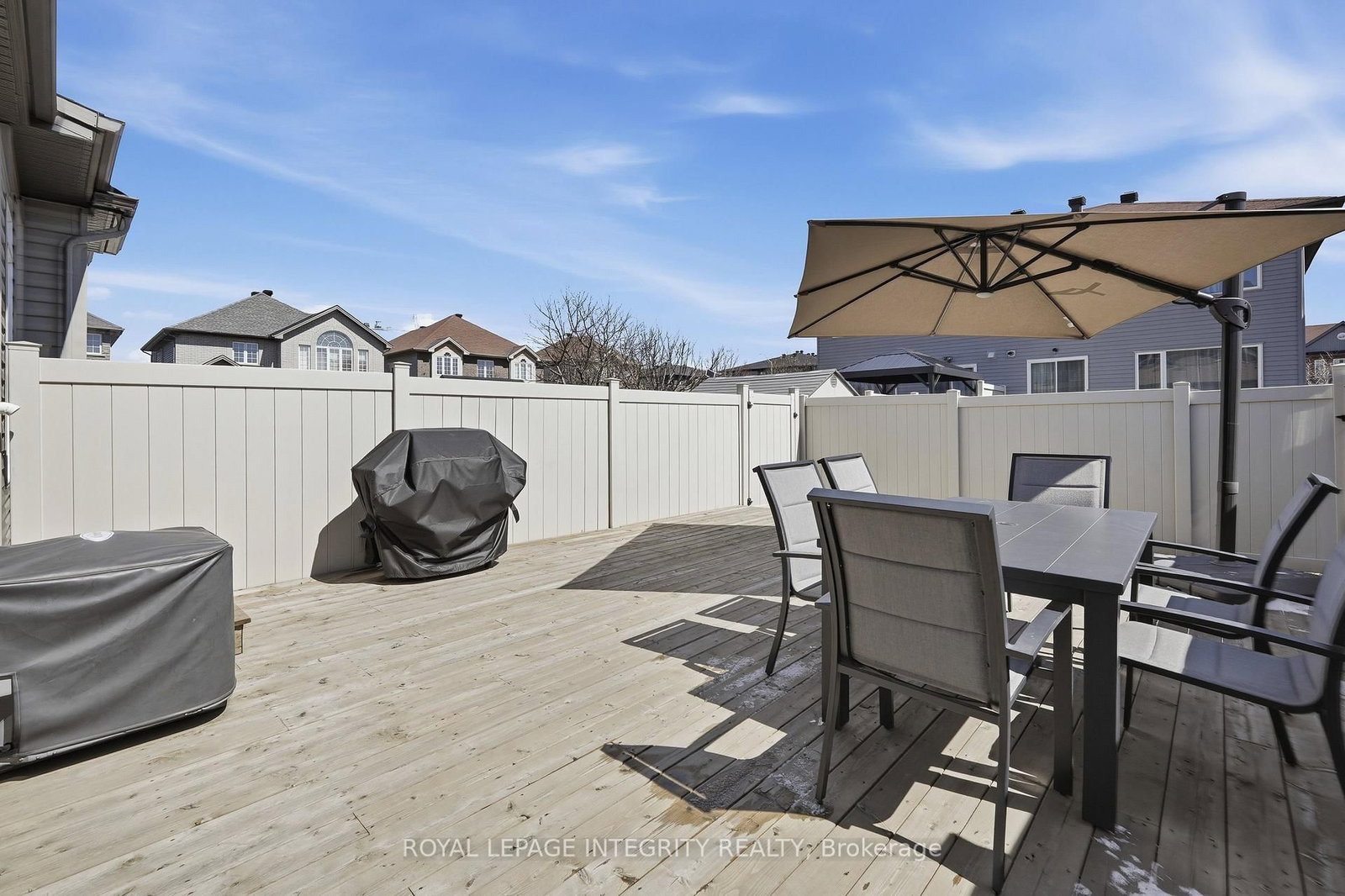 256 Gossamer Street • Ottawa, ON photo 35