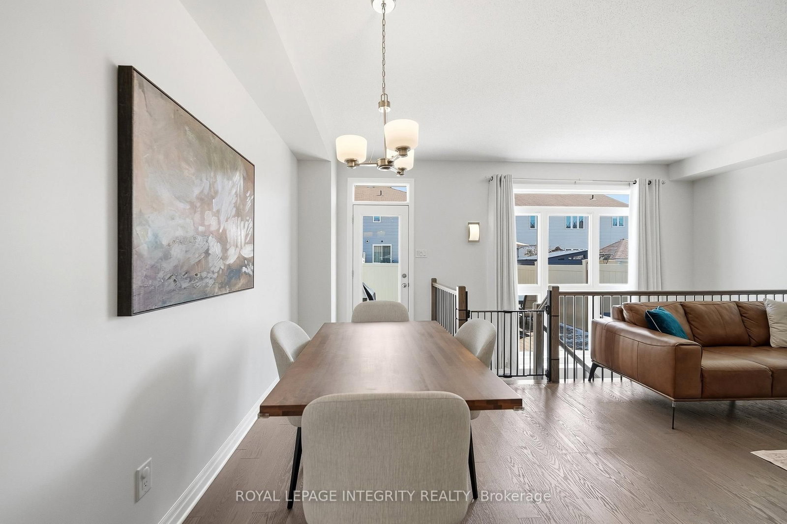 256 Gossamer Street • Ottawa, ON photo 9