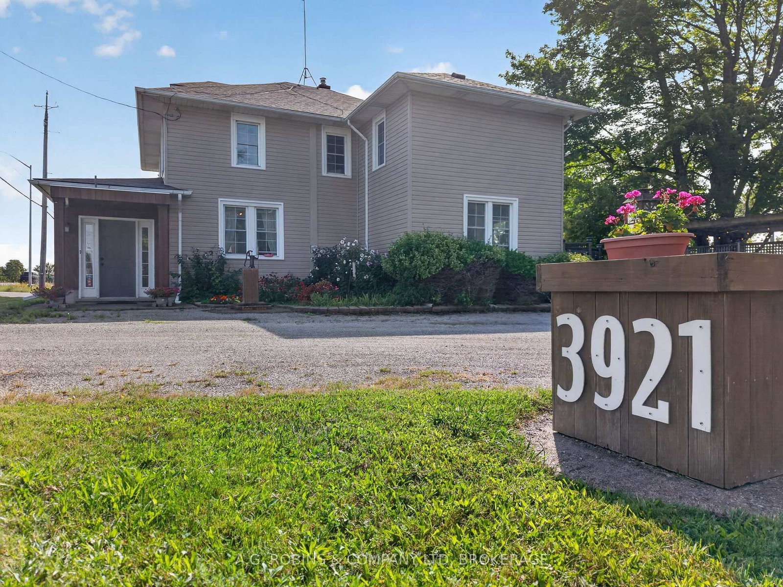3921 #3 Highway E • Port Colborne, ON photo 1