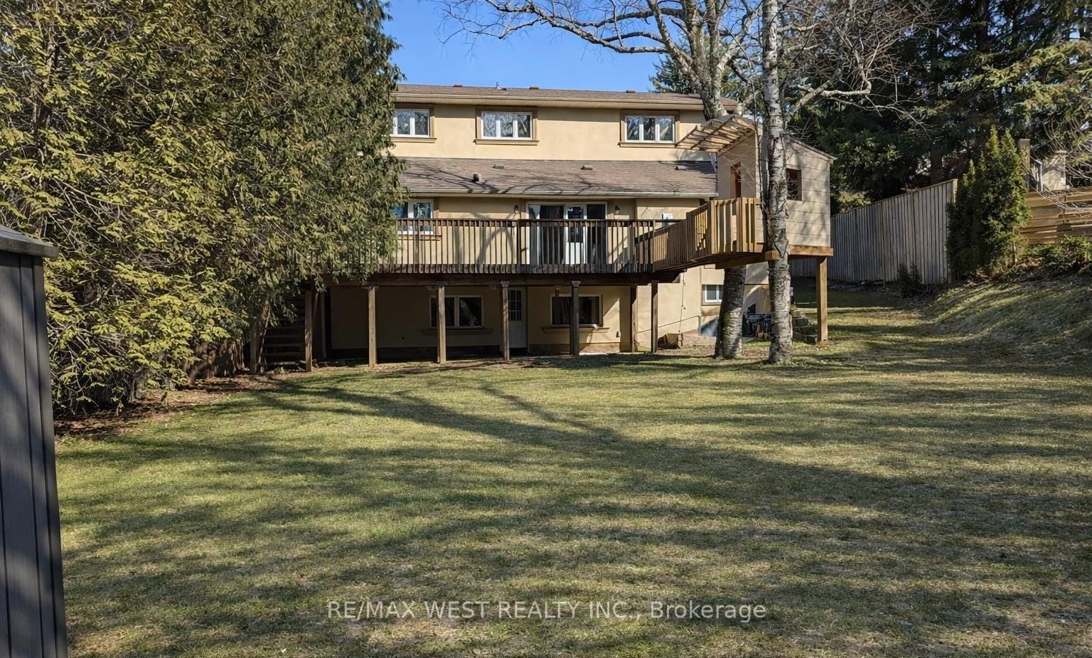 26 Hostein Drive • Hamilton, ON photo 9